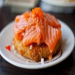 Cách làm món kết hợp sushi và pizza độc đáo và lạ miệng