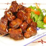 Lạ miệng với món sườn om nước cốt dừa cực hao cơm