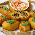 Bánh rán mặn lạ miệng, ăn kèm nước chấm chua ngọt