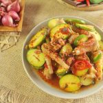 Cách làm chân gà sốt Thái chua chua cay cay, ngon xoắn lưỡi