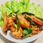 Đậm đà thơm ngon với cách làm món cánh gà rang lá chanh ngon tuyệt cú mèo !