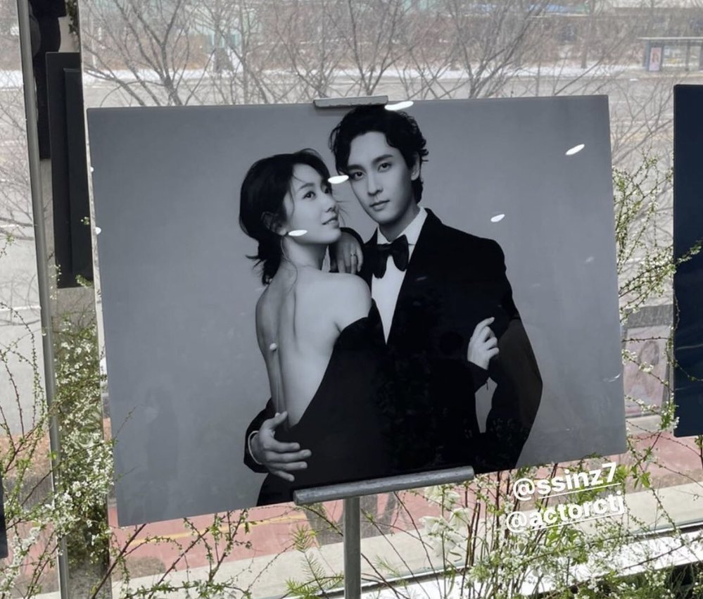 Những khoảnh khắc đẹp nhất trong đám cưới của Shin Hye và Tae Joon - Hình 12