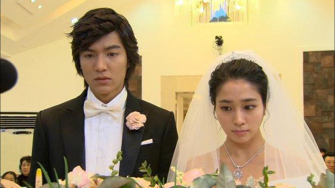 Vợ chưa cưới của Lee Min Ho trong Vườn Sao Băng: Nhan sắc ngỡ ngàng sau 13 năm, hôn nhân sóng gió vì lấy Lee Byung Hun - Ảnh 3.